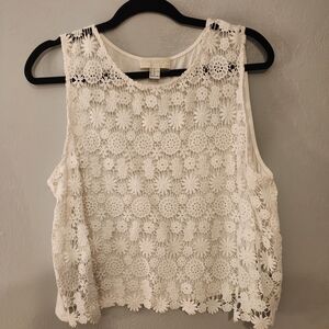 Forever 21 White Floral Lace Top